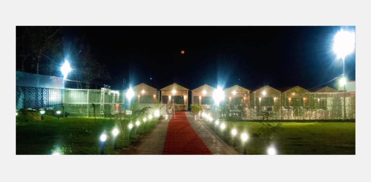 Midwaay Resort Patratu Esterno foto