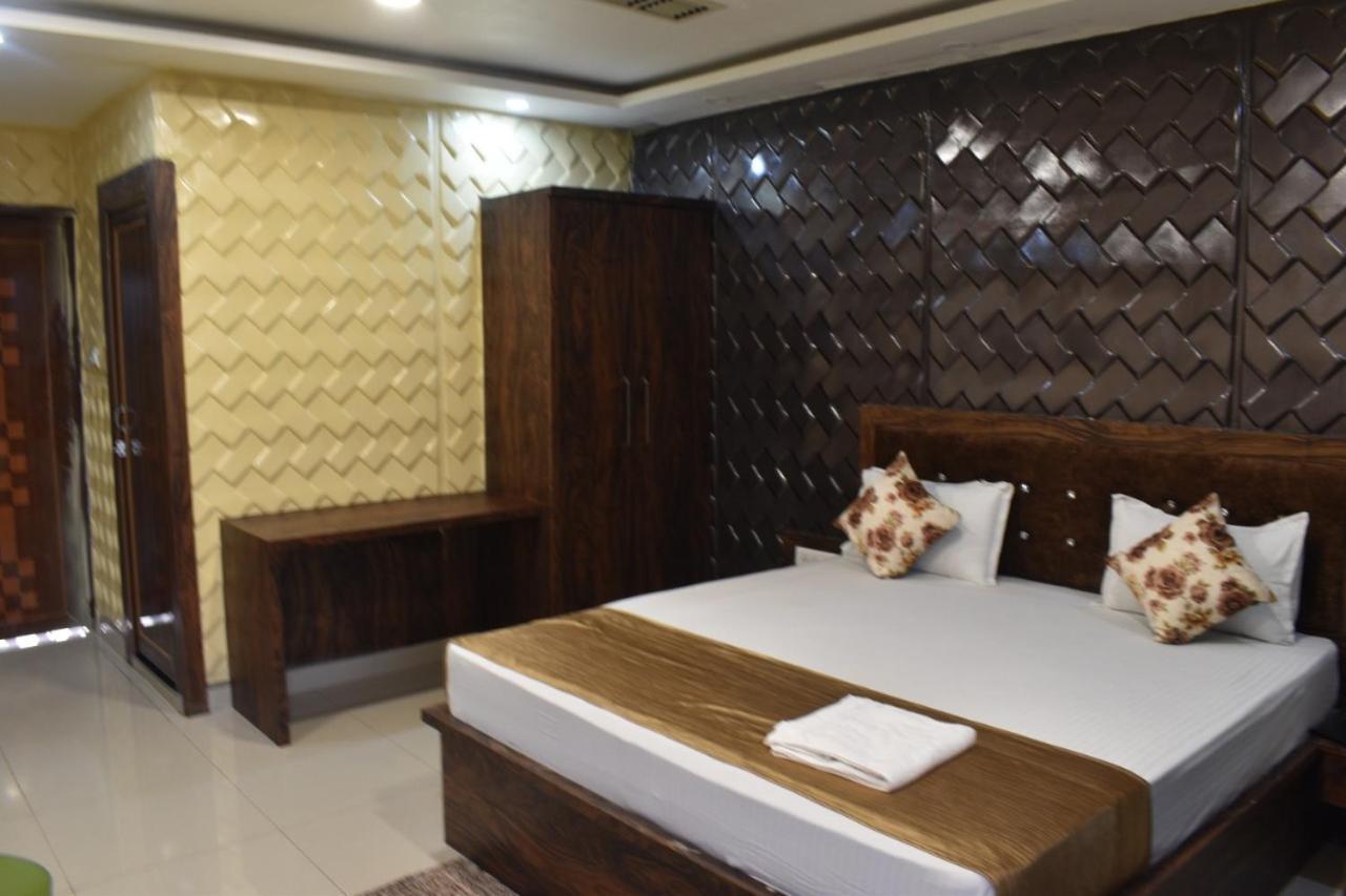 Midwaay Resort Patratu Esterno foto